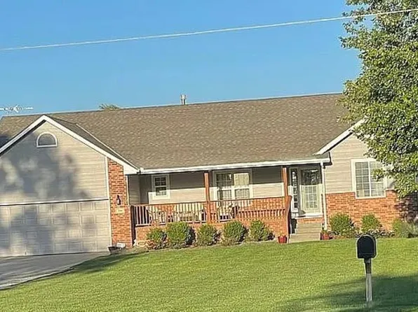 204 S Commercial Ave, Sedgwick, KS 67135