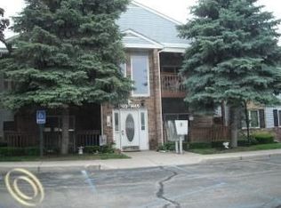 1445 Shoemaker Dr, Westland, MI 48185