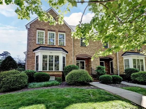 296 Walt Whitman Ave, Newport News, VA 23606