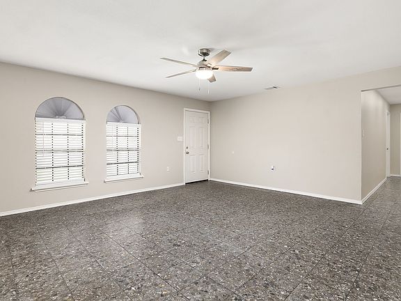 3rd image of 5004 Oleander Dr