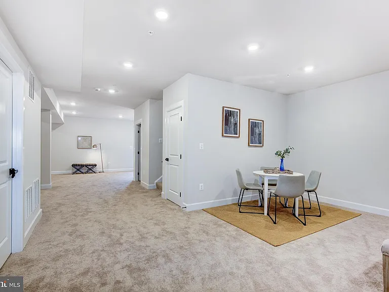 6547 Clubhouse Dr — Photo 72