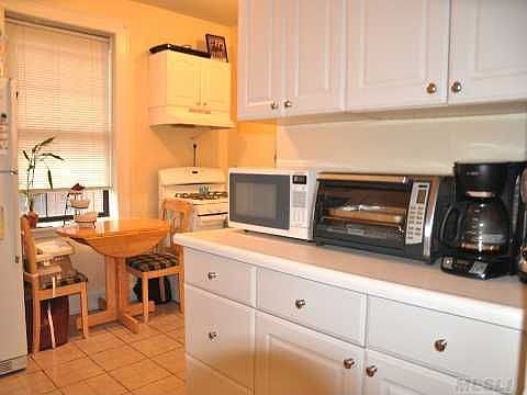 2nd image of 6820 Burns St APT D1