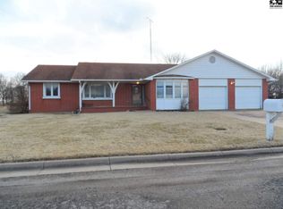 619 W 17th St, Harper, KS 67058