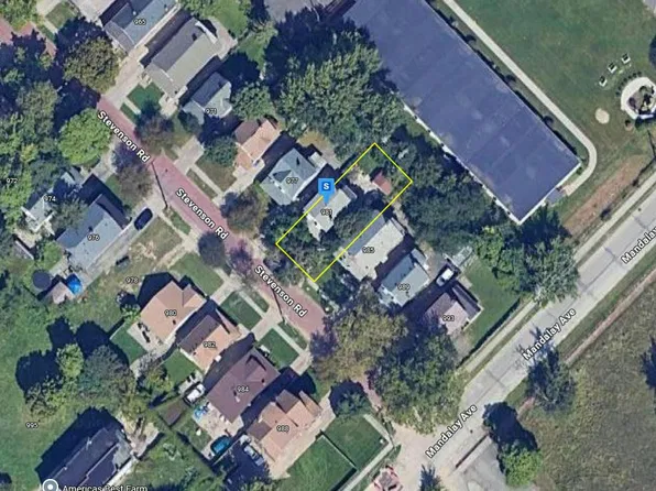 981 Stevenson Rd, Cleveland, OH 44110