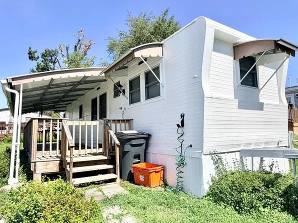 103 Bratton Dr, Norristown, PA 19403