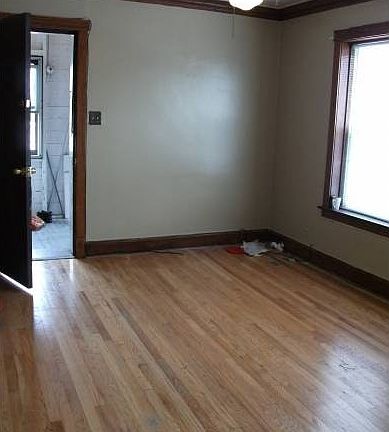 3rd image of 4910 W Diversey Ave APT 2F