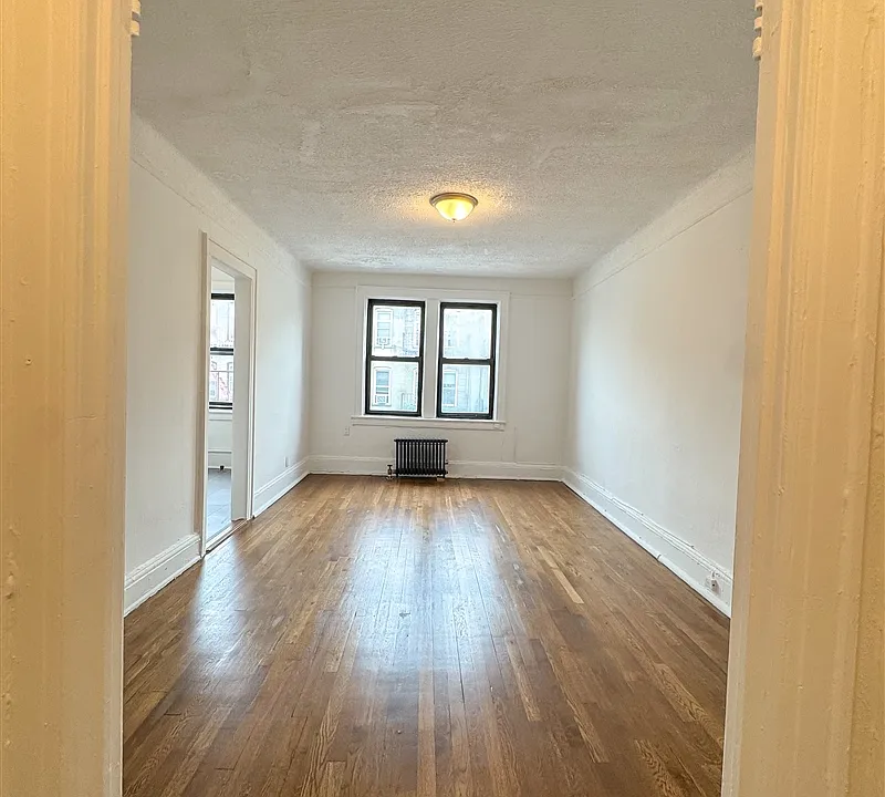 31-71 35th St #3