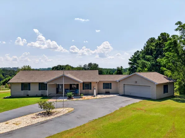 1380 Foster Rd, Inman, SC 29349