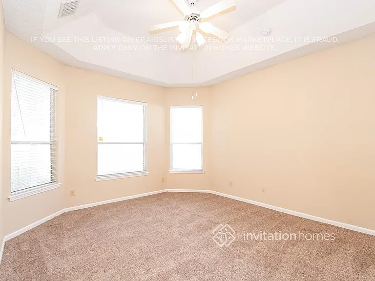 11836 Lake Fern Dr — Photo 10