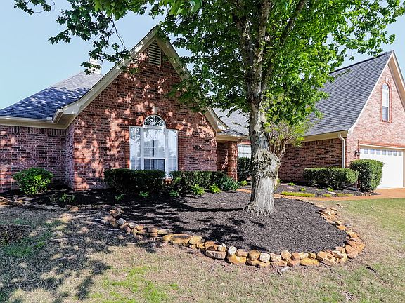 4th image of 288 Mayhurst Ln