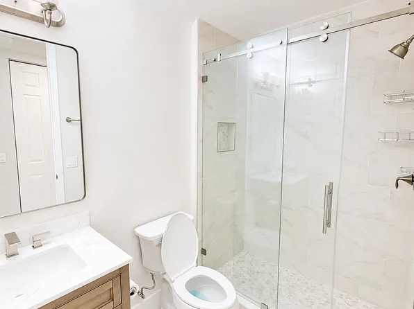 1445 Mariposa Cir APT 104, Naples, FL 34105