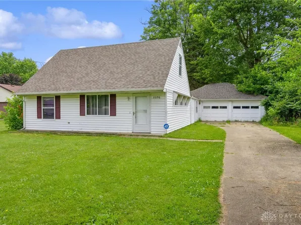 2096 Henry St, Fairborn, OH 45324
