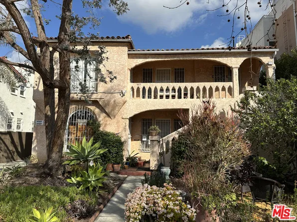 6069 1/2 Cashio St, Los Angeles, CA 90035