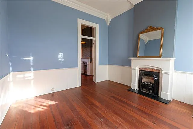 607 Elysian Fields Ave — Photo 2