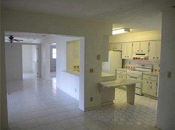 2nd image of 9413 NW 70th Pl