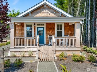 24 Switchback Lane, Pacific Beach, WA 98571