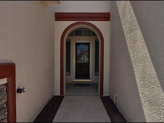 3rd image of 4360 Loma De Oro Dr