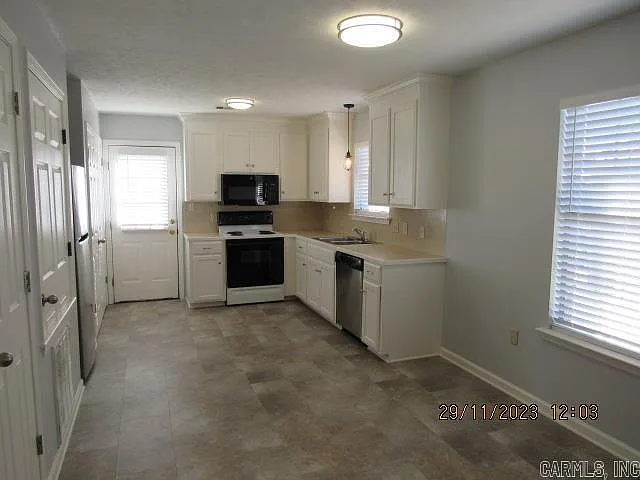 11C Alexis Ln — Photo 6
