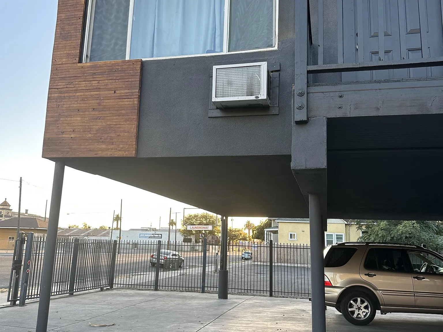 1233 E. Weber Avenue — Photo 3