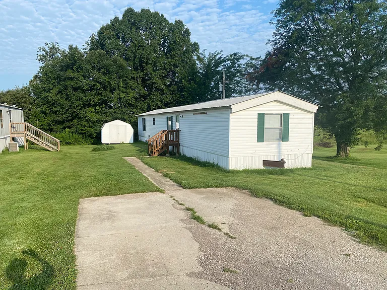 12731 Clearwater Dr — Photo 3