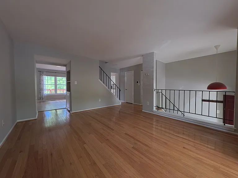 621 Ivy League Ln — Photo 5