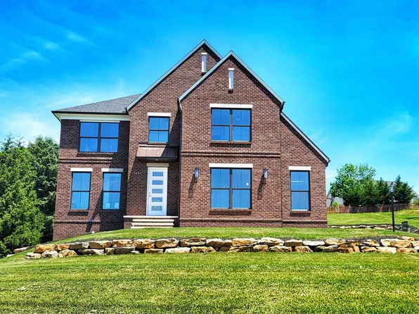 1495 Hearthside Dr, Chambersburg, PA 17202