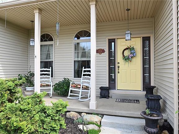 3rd image of 3734 Elizabeth Dr