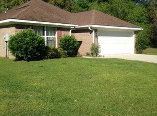 135 Cluster Oaks Ct, Foley, AL 36535