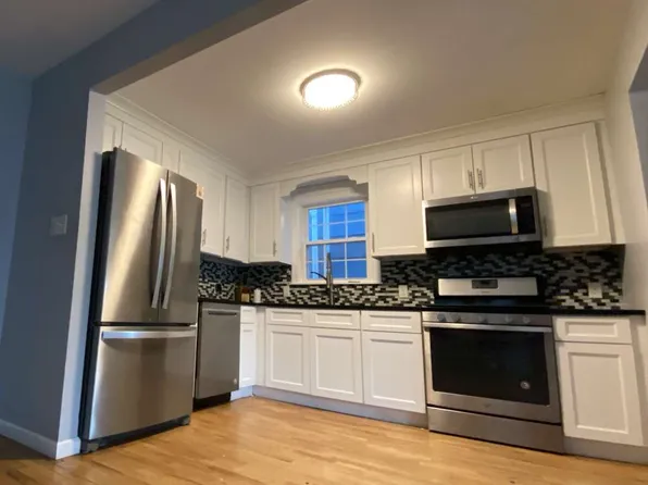 91 Lord Ave Floor 1, Bayonne, NJ 07002
