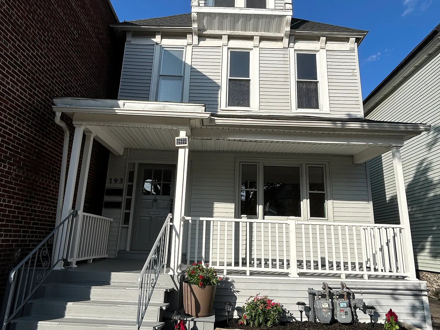 2 bed, 1100 sqft, $1,650 — Photo 2