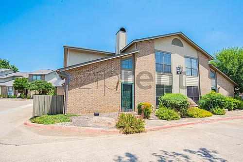 334 W Harwood Rd #A Photo 1