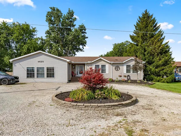 4625 Bluebush Rd, Monroe, MI 48162