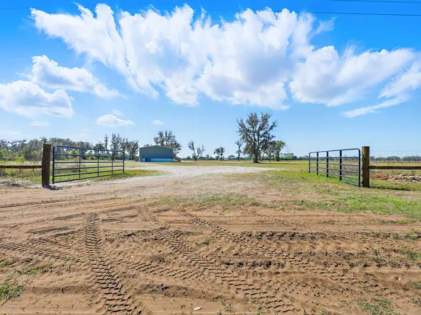 4984 Canal Rd, Elkton, FL 32033