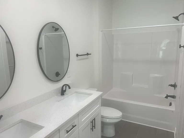 2100 Airport Rd — Photo 8