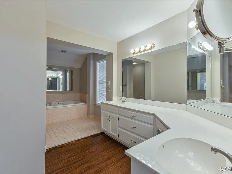 1703 Pebble Creek Dr — Photo 17