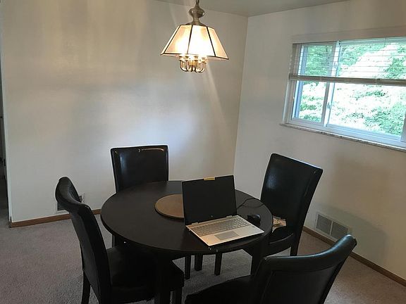 3rd image of 4061 Meadowbrook Blvd #1