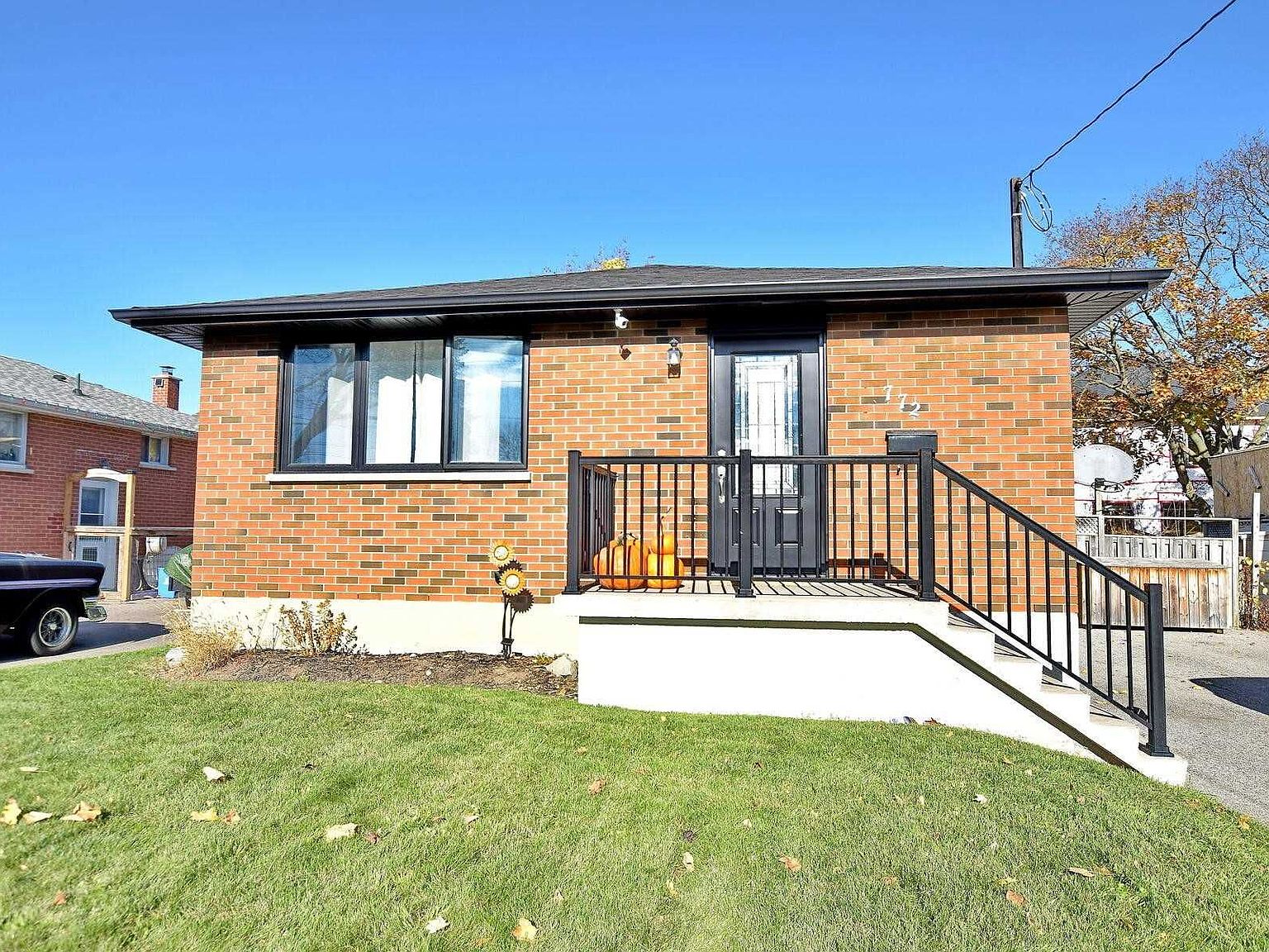 772 Olive Ave, Oshawa, ON L1H 2S3 Zillow