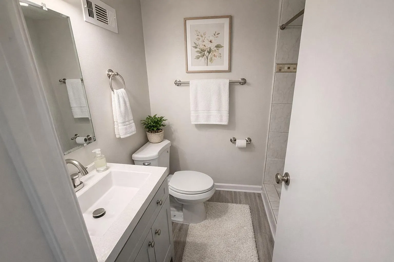 4 bed, 3.0 bath, 2000 sqft, $667 — Photo 1