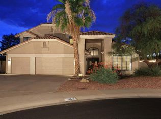 952 S Crown Key Ct, Gilbert, AZ 85233