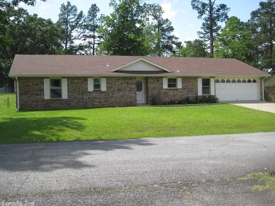 1st image of 2709 Jerry Lee Dr