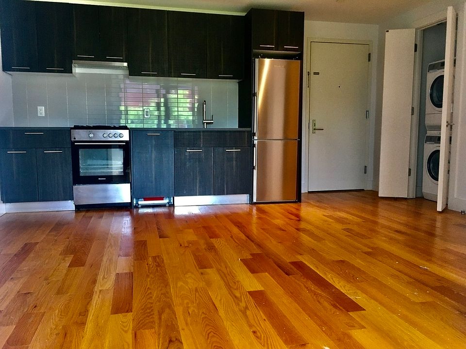 1st image of 169 Graham Ave #3033