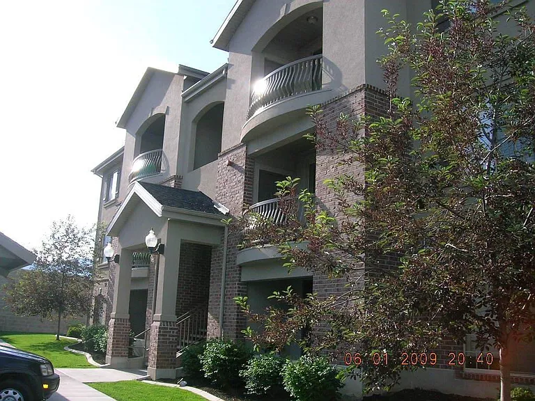 155 S Pleasant Grove Blvd #27 — Photo 3