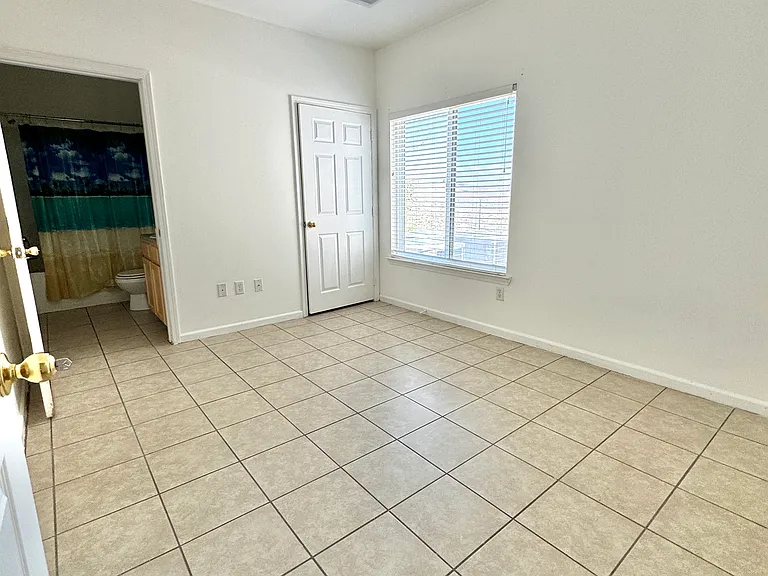 200 Talus Way #302 — Photo 10