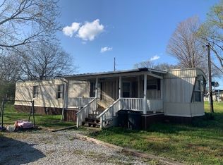 121 Walnut St, Cowan, TN 37318
