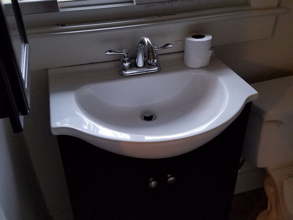 2nd image of 511 Florence Ave #5