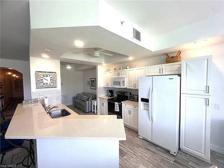 2880 Cypress Trace Cir #103 — Photo 10