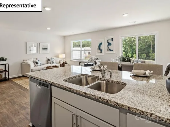 4126 Lurelin Ln, Charlotte, NC 28262