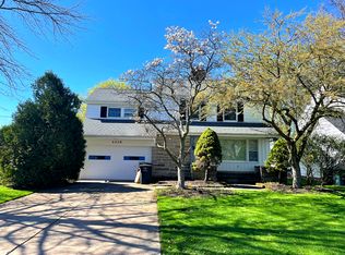 2236 Cedarview Dr, Beachwood, OH