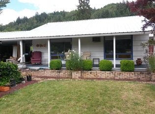 48143 Commercial St, Oakridge, OR 97463