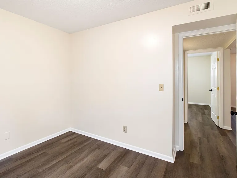 100 Bearwood Dr — Photo 23